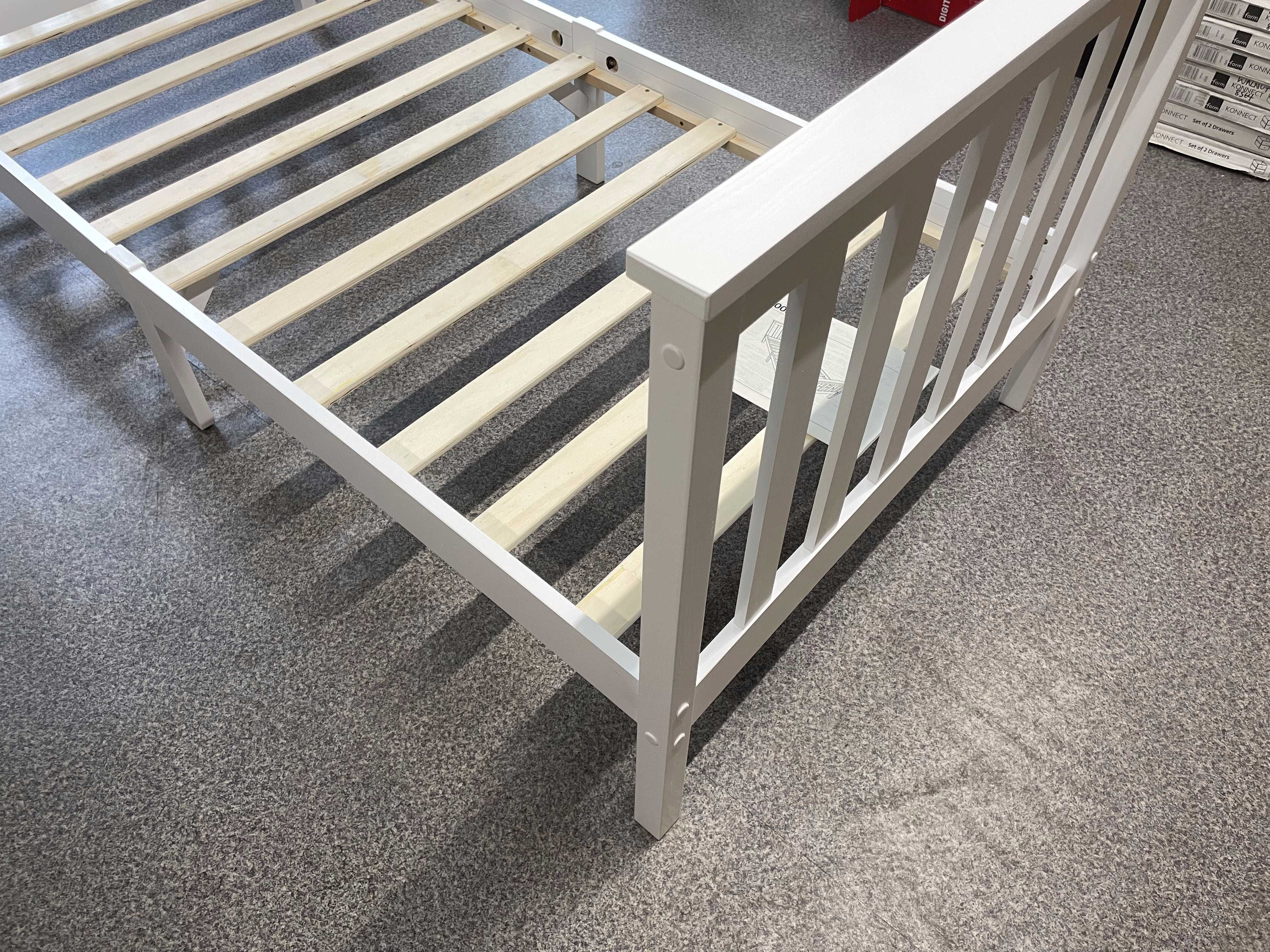 Drewniane łóżko Pojedyncze Białe 200x100 VonHaus