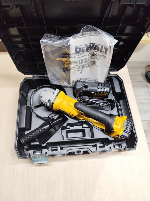 DeWal болгарка акумуляторна Деволт оригінал