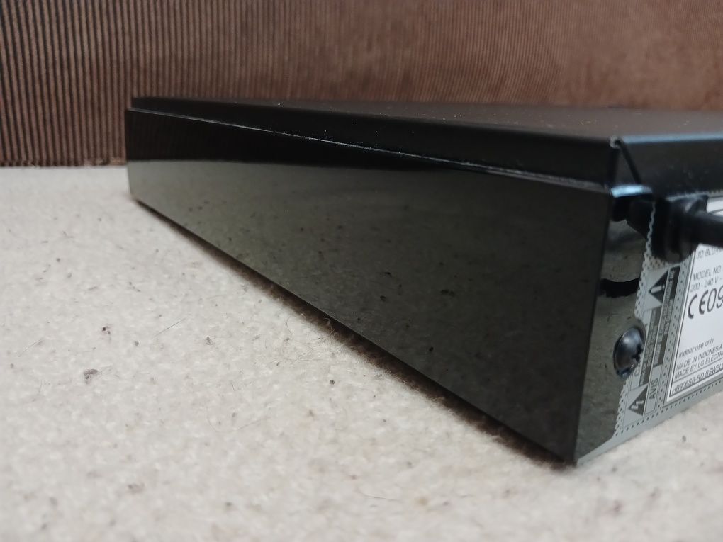 BluRay, DVD-плеер LG-HX906SBN
