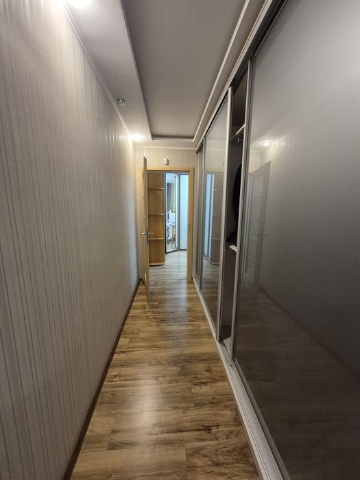 Продам велику трикімнатну квартиру- VIP, центр, Набережна, пляж. FINK