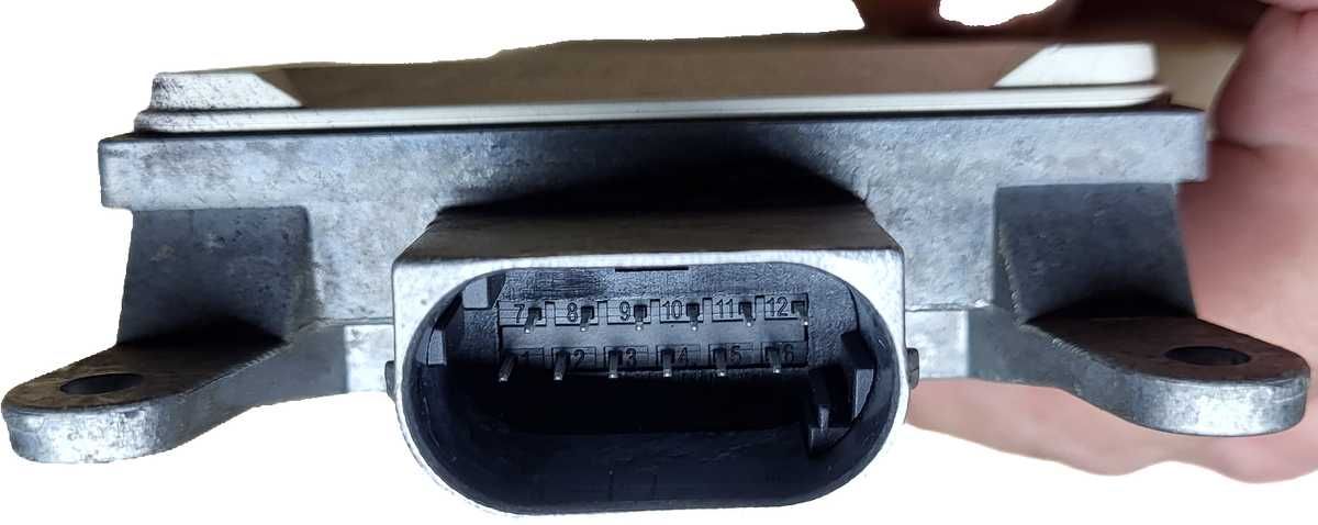 AUDI A8 D3 , Q7 asystent zmiany pasa , SIDE ASSIST - 4L0.910.568B .