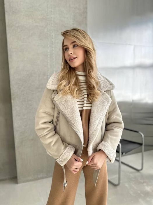 Жіноча куртка дублянка з еко-хутром зимна