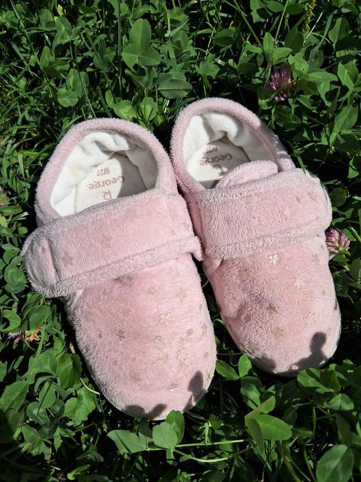 Тапки в садок для дівчинки