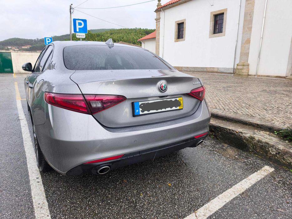 ALFA GIULIA 2.2 180CV NACIONAL