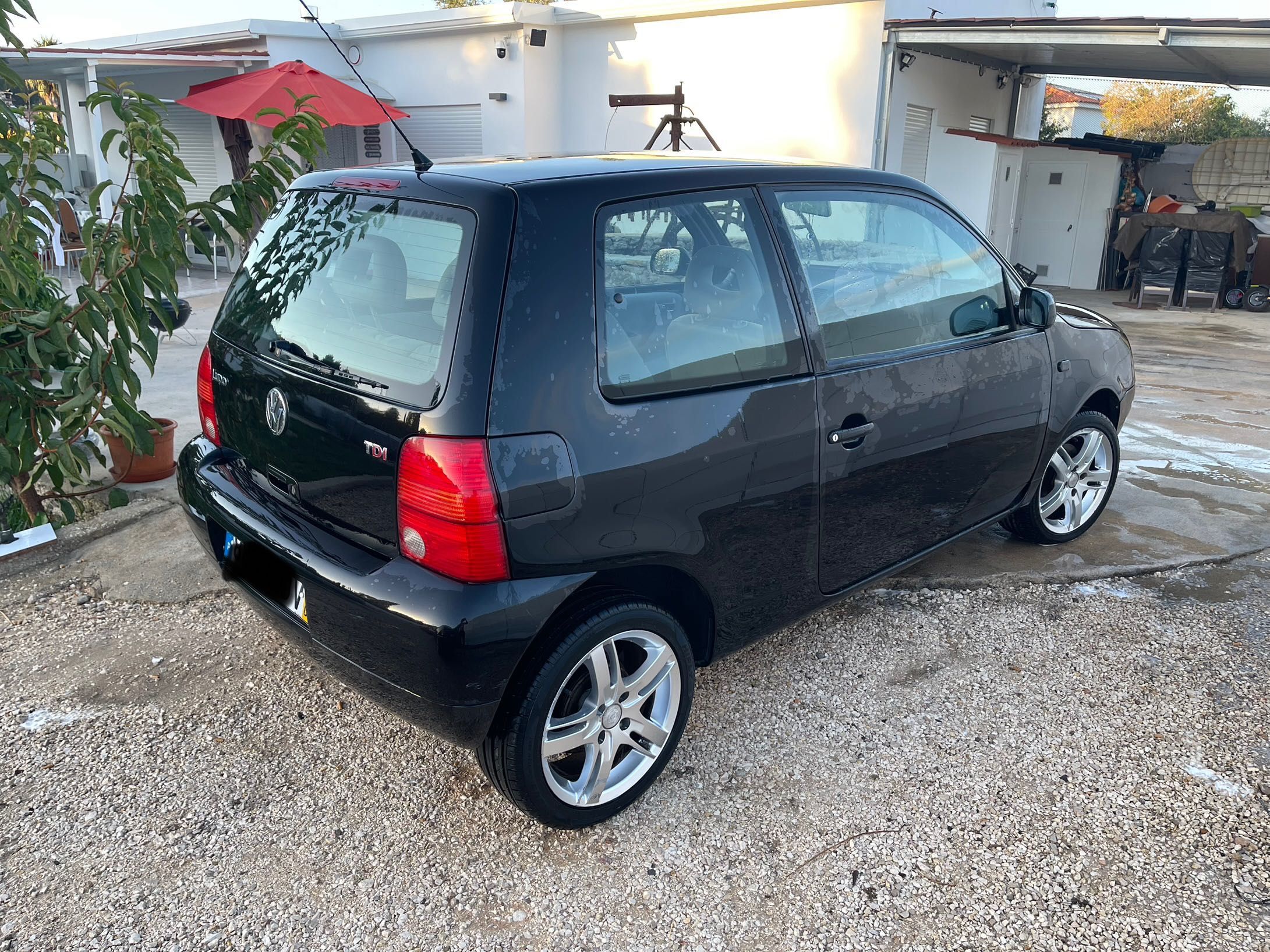 Vendo carro muito económico