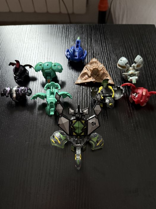 Bakugan 9x + 2 mini gratis. ZESTAW 2