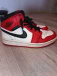 Air Jordan czerwone