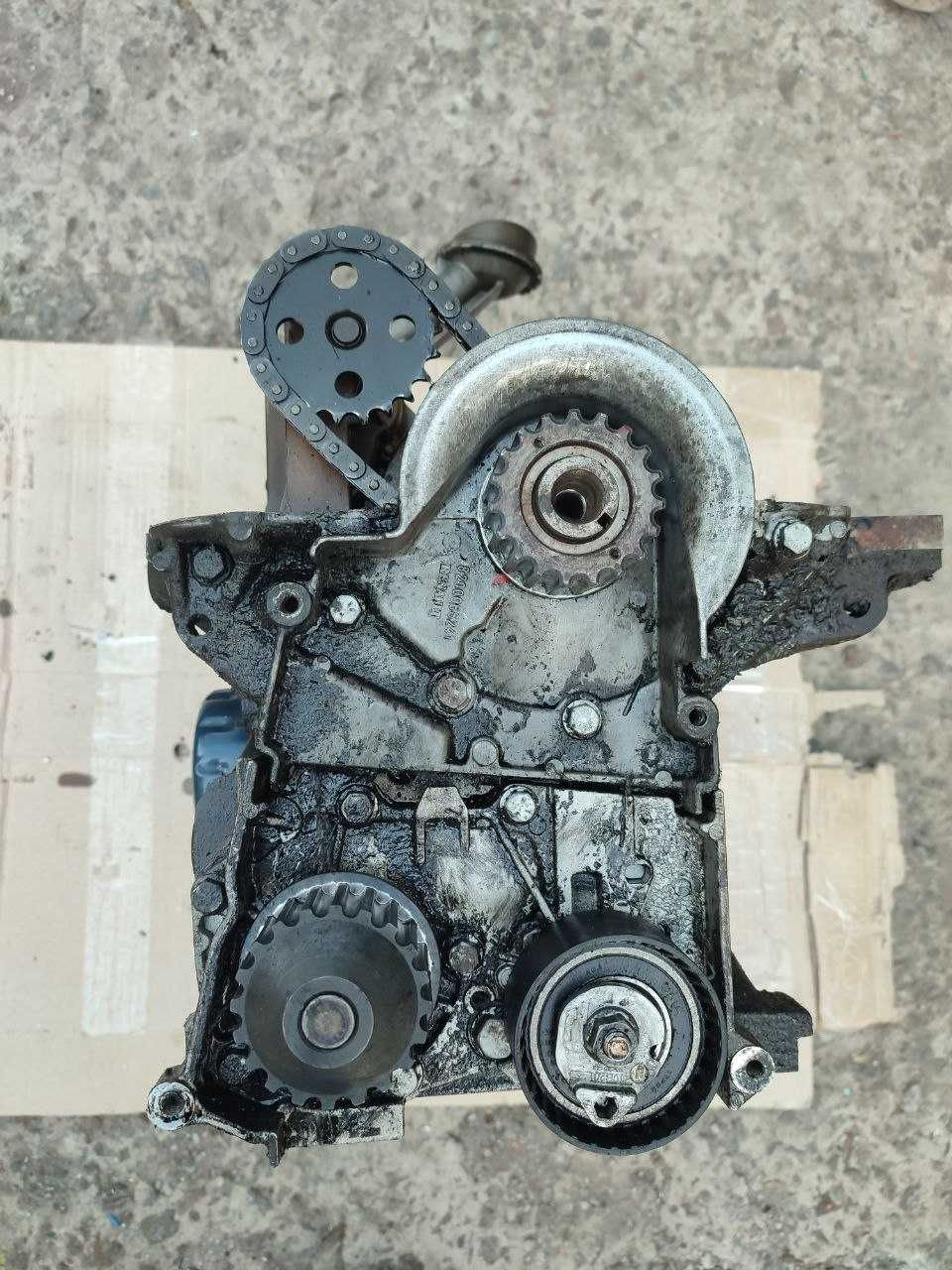 Мотор двигун Рено меган 1 K4J 1.4 16v Renault megane на запчастини