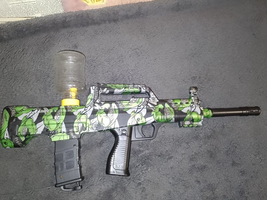 Водний автомат, акумулятор. Бластер