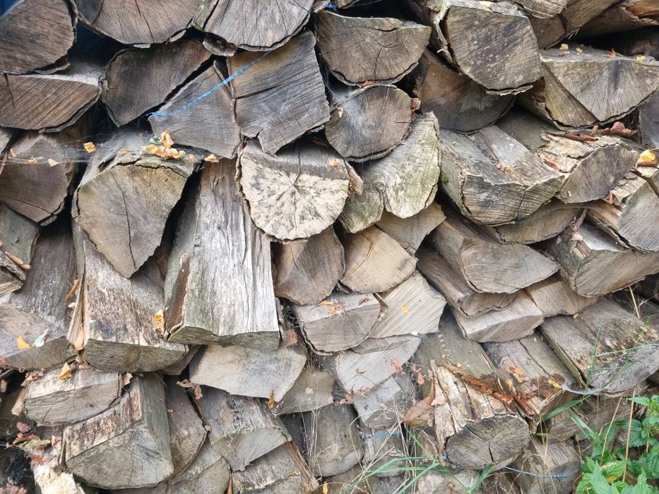 Grab sezonowany do kominka