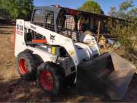 Máquina manutenção Bobcat S130