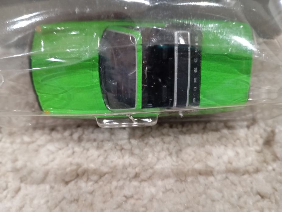 Coleção Porche com todos os carros da coleção e fascículos