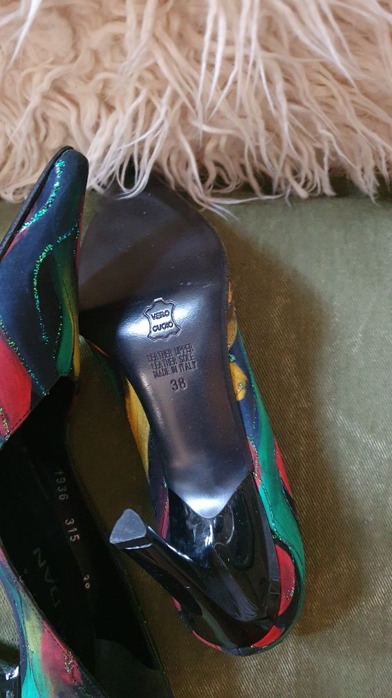 Buty damskie czółenka 38 firmy Venezia