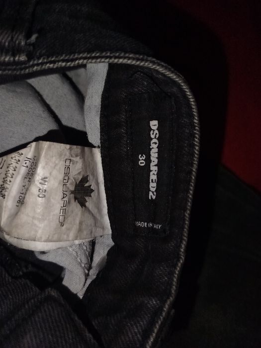 Джинсы dsquared2