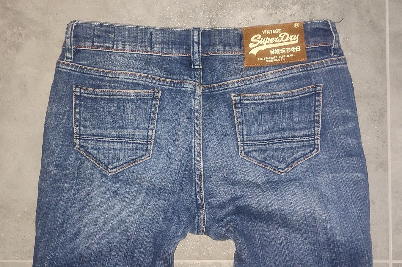 Spodnie Superdry r. 28/30 pas 78 cm