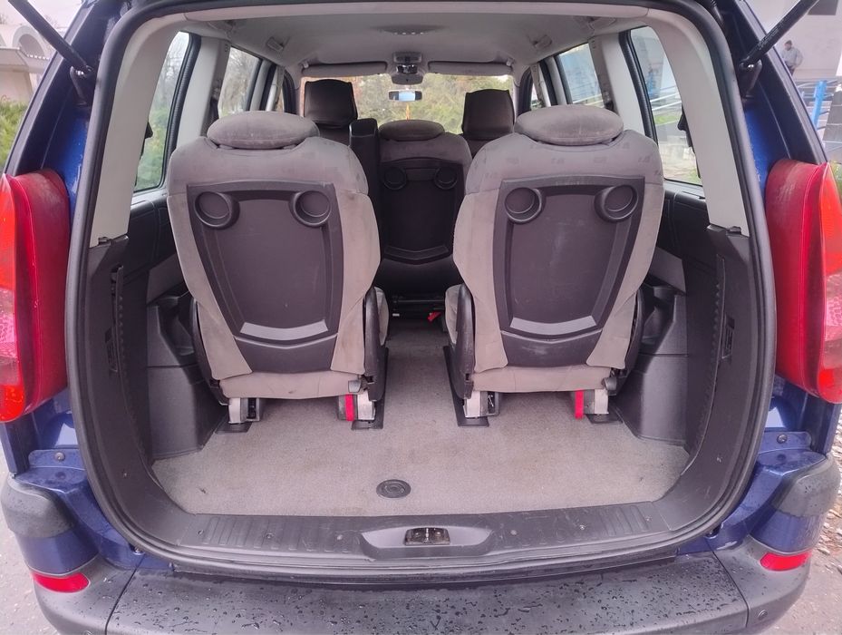 Peugeot 807 мінівен 7 місць