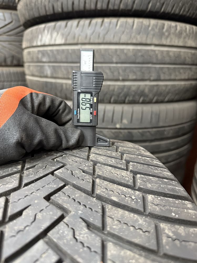 2xPirelli 245 40r19., 2020 5.9mm