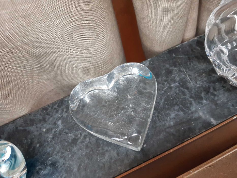 Lindas peças decorativas em vidro