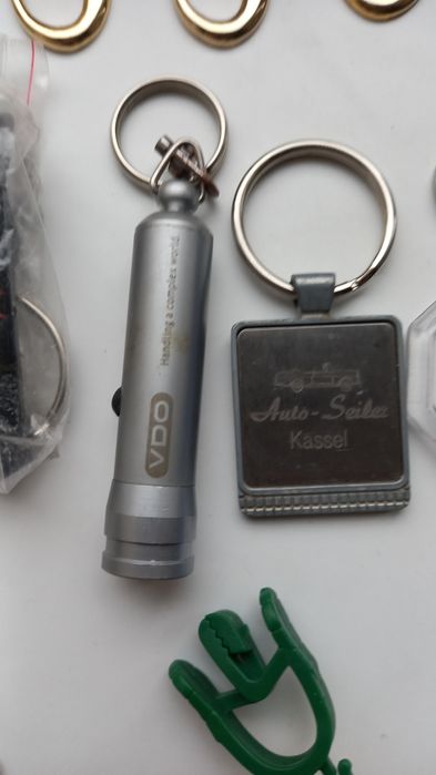 Breloczki, zawieszki× 22