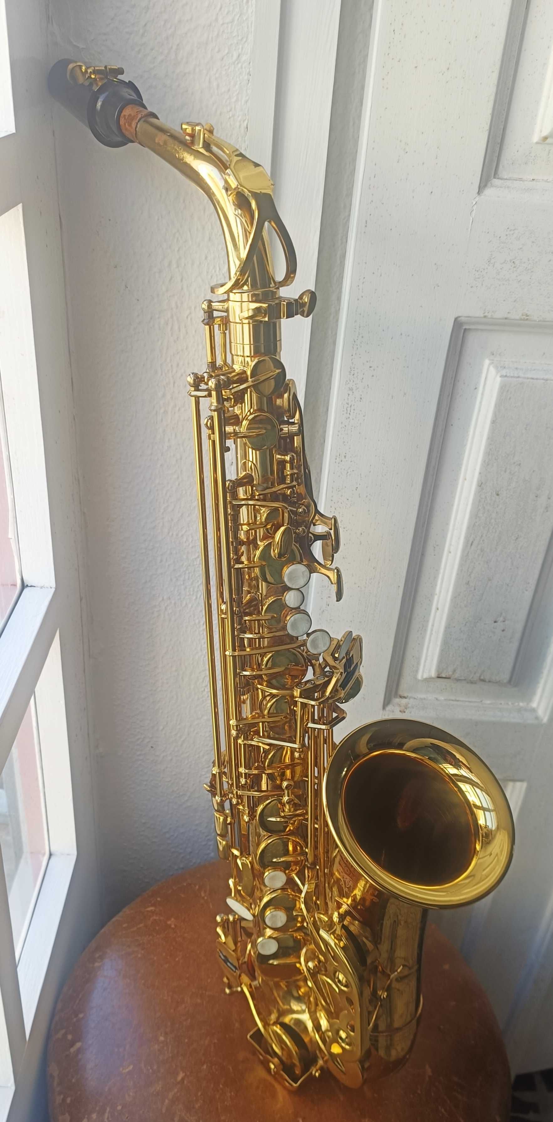Saxofone alto TAS 150