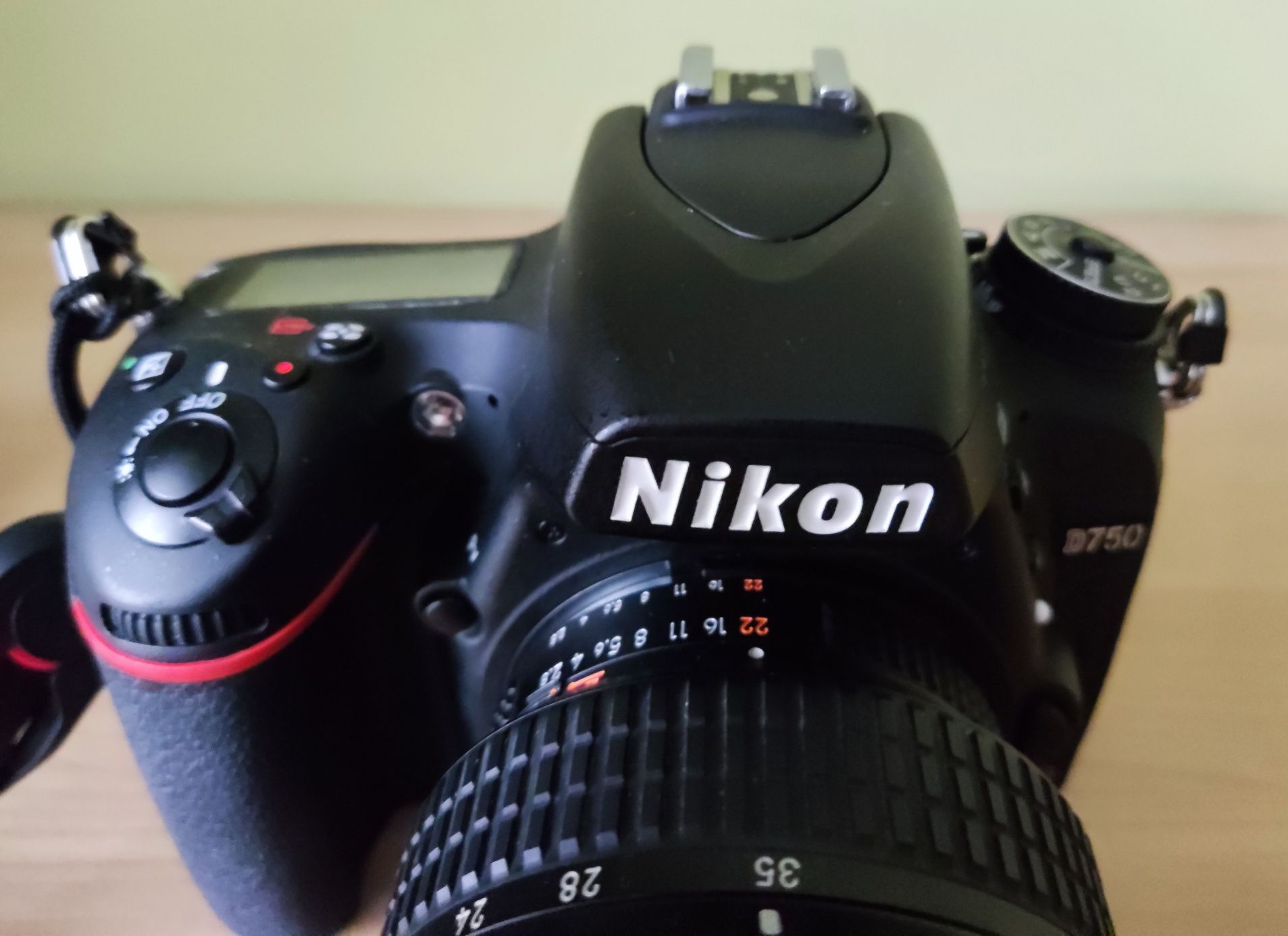 Nikon D750 bardzo niski przebieg