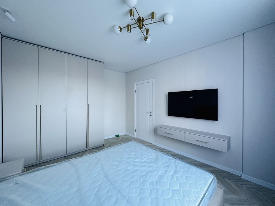 Продаж 1.5к/Вид на парк/Новобудова