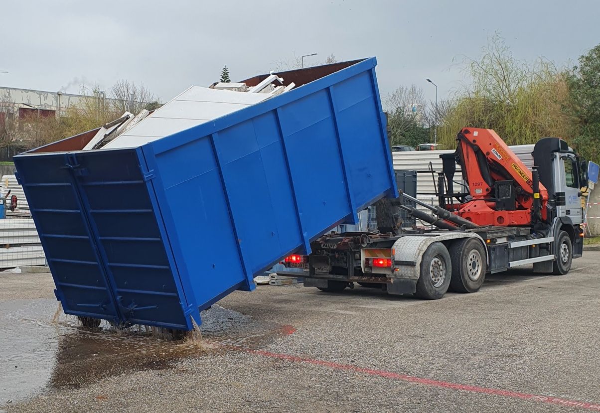 CONTENTORES p/entulho CONDUTAS REDES DE PROTECÇÃO bobcat e giratórias