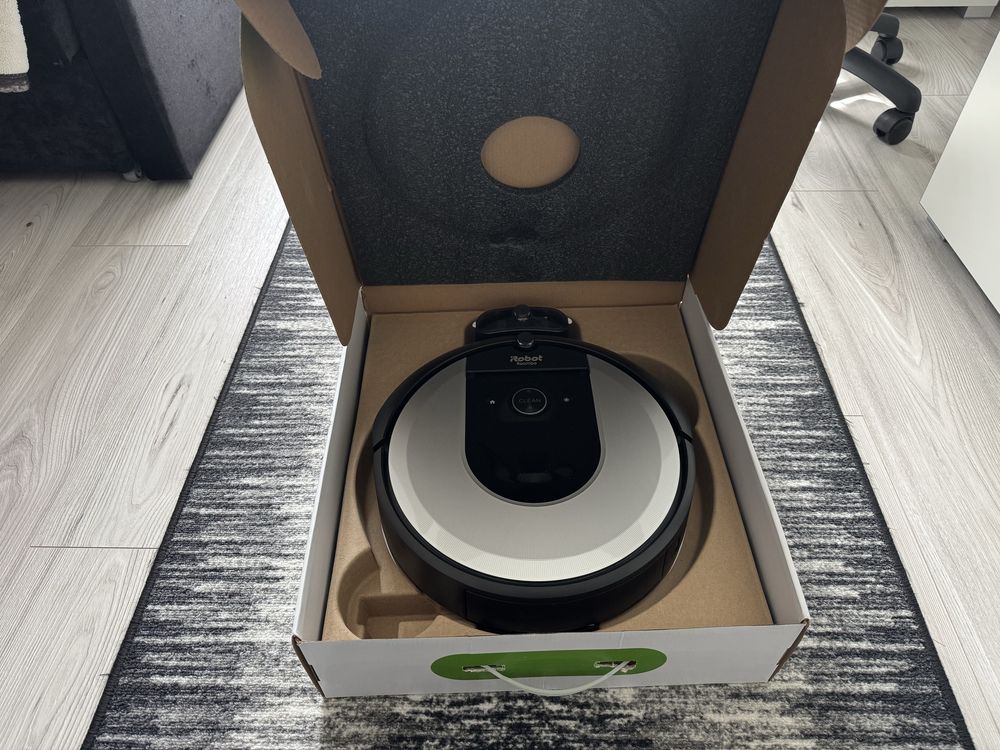iRobot Roomba i7156 nowy