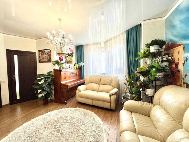 Продам 4-5 комнатную квартиру в новом доме на Слободке ЖК Романовский