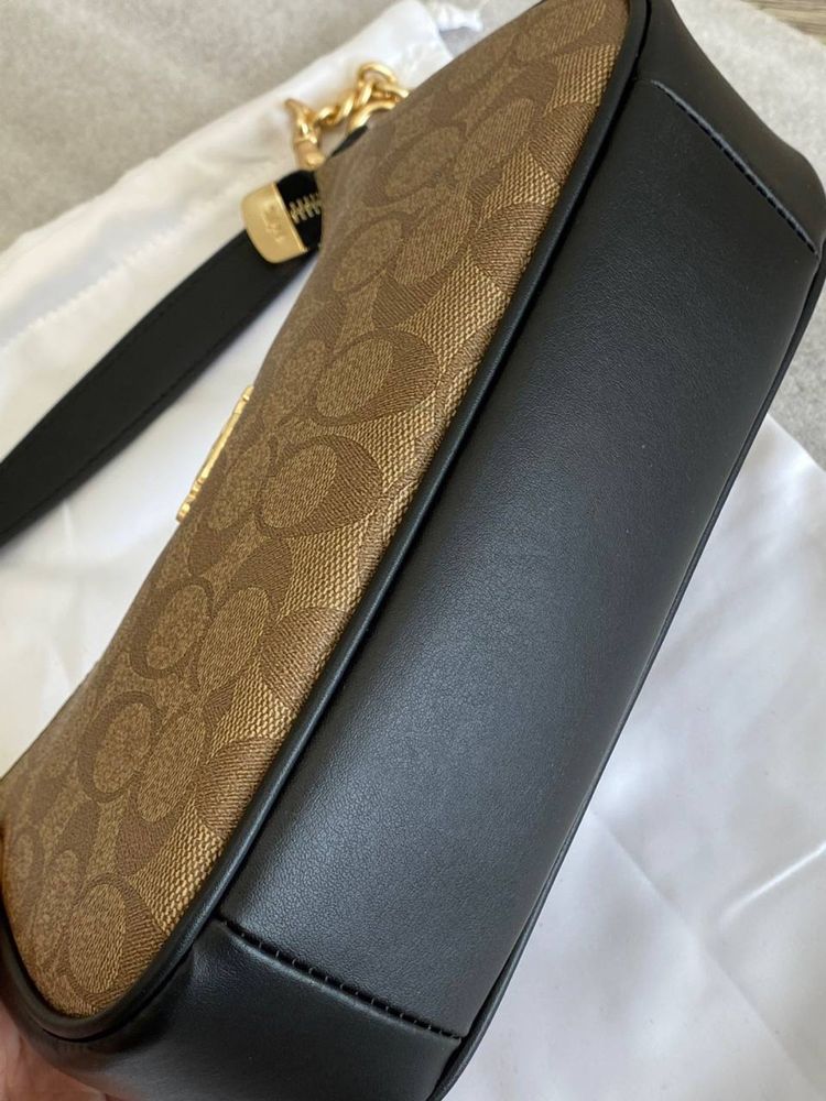 Сумка Coach Teri Shoulder Bag