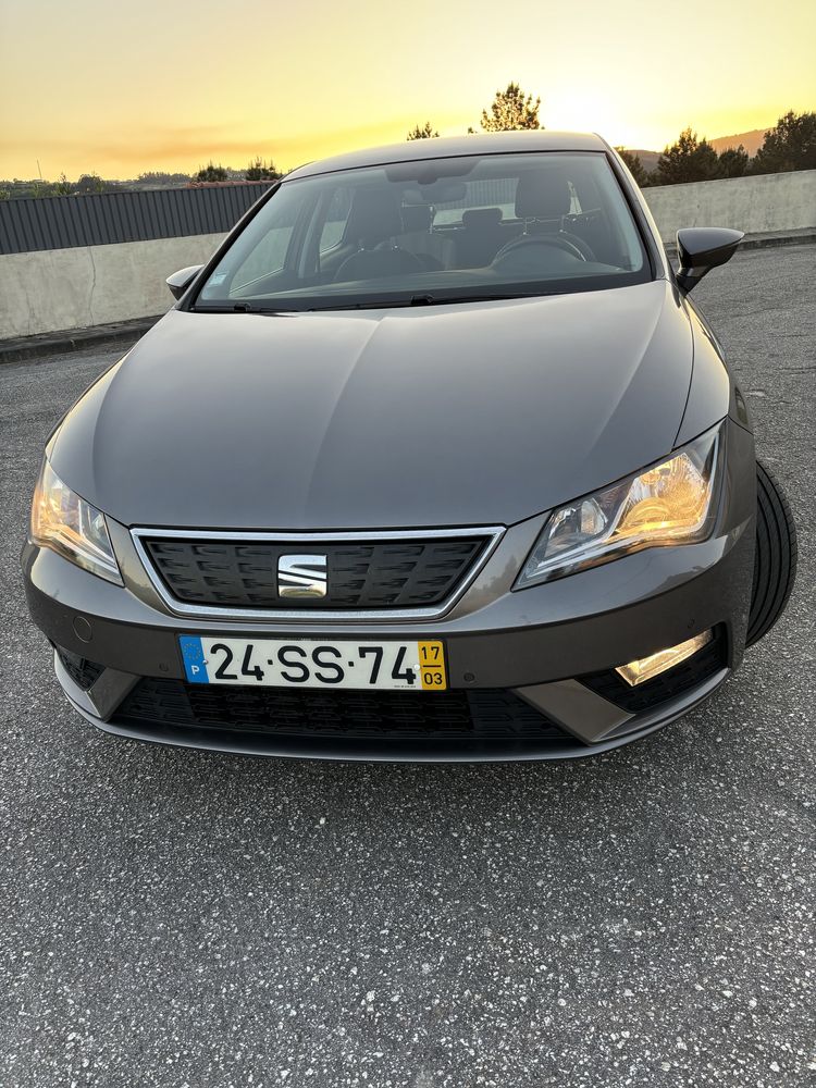 SEAT LEON 1.0 ECOTSI STYLE S/S 999 gasolina 116CV , ano 2017 cinzento