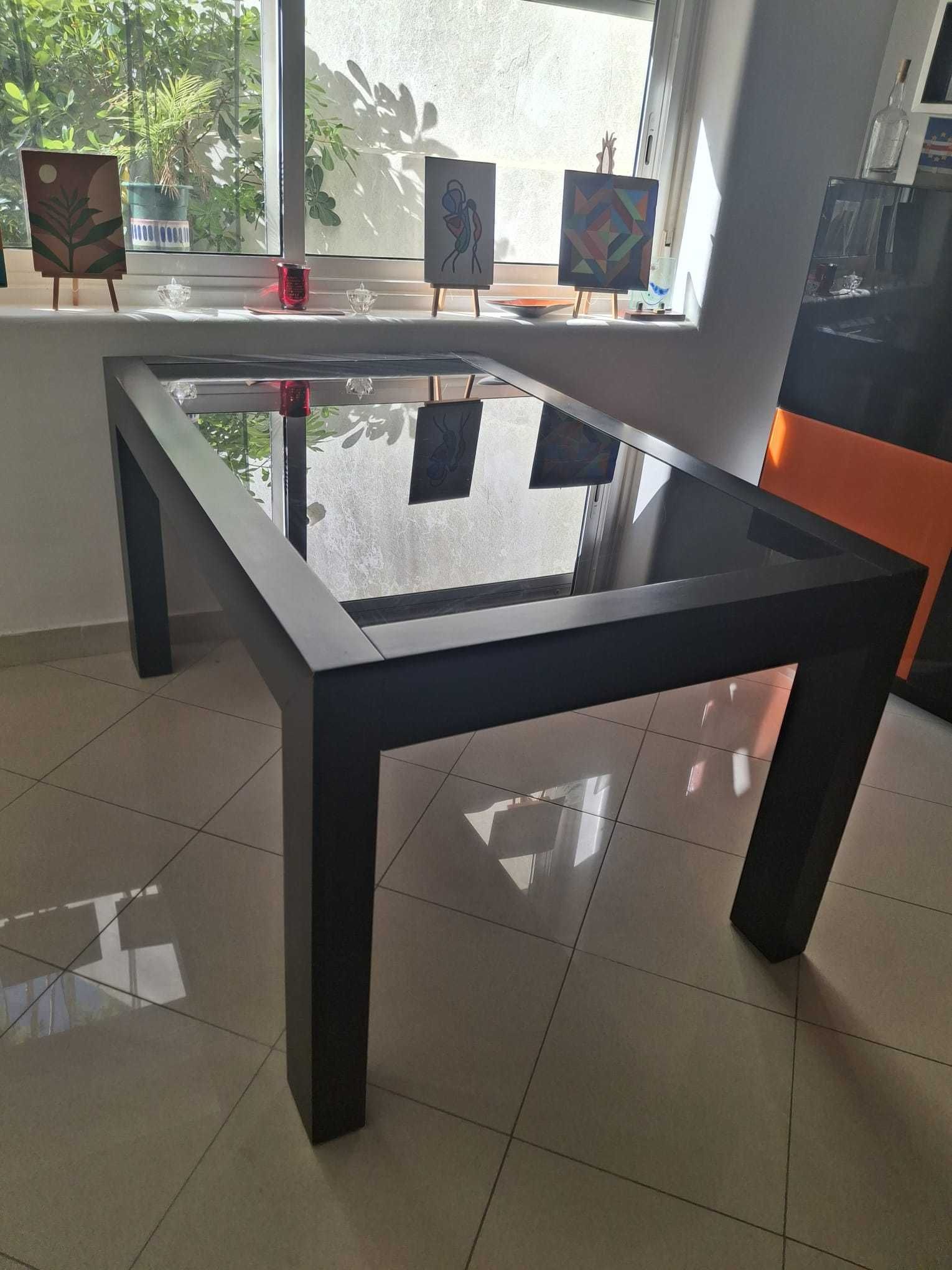 mesa de jantar inteiriça
