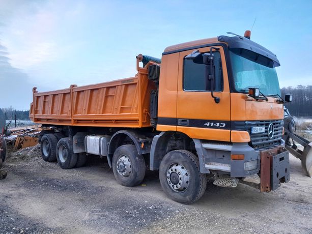 Actros 8x8 wywrotka specjalny