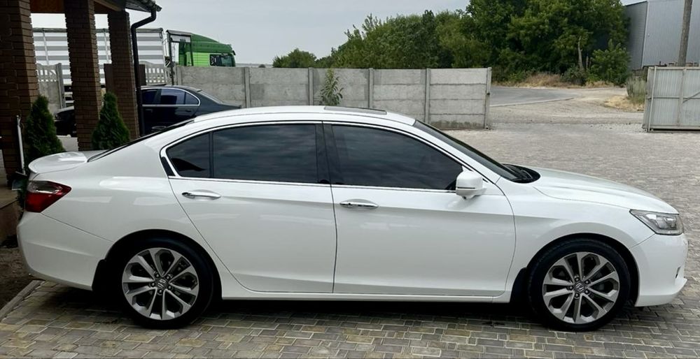 Продам Honda Accord 2013