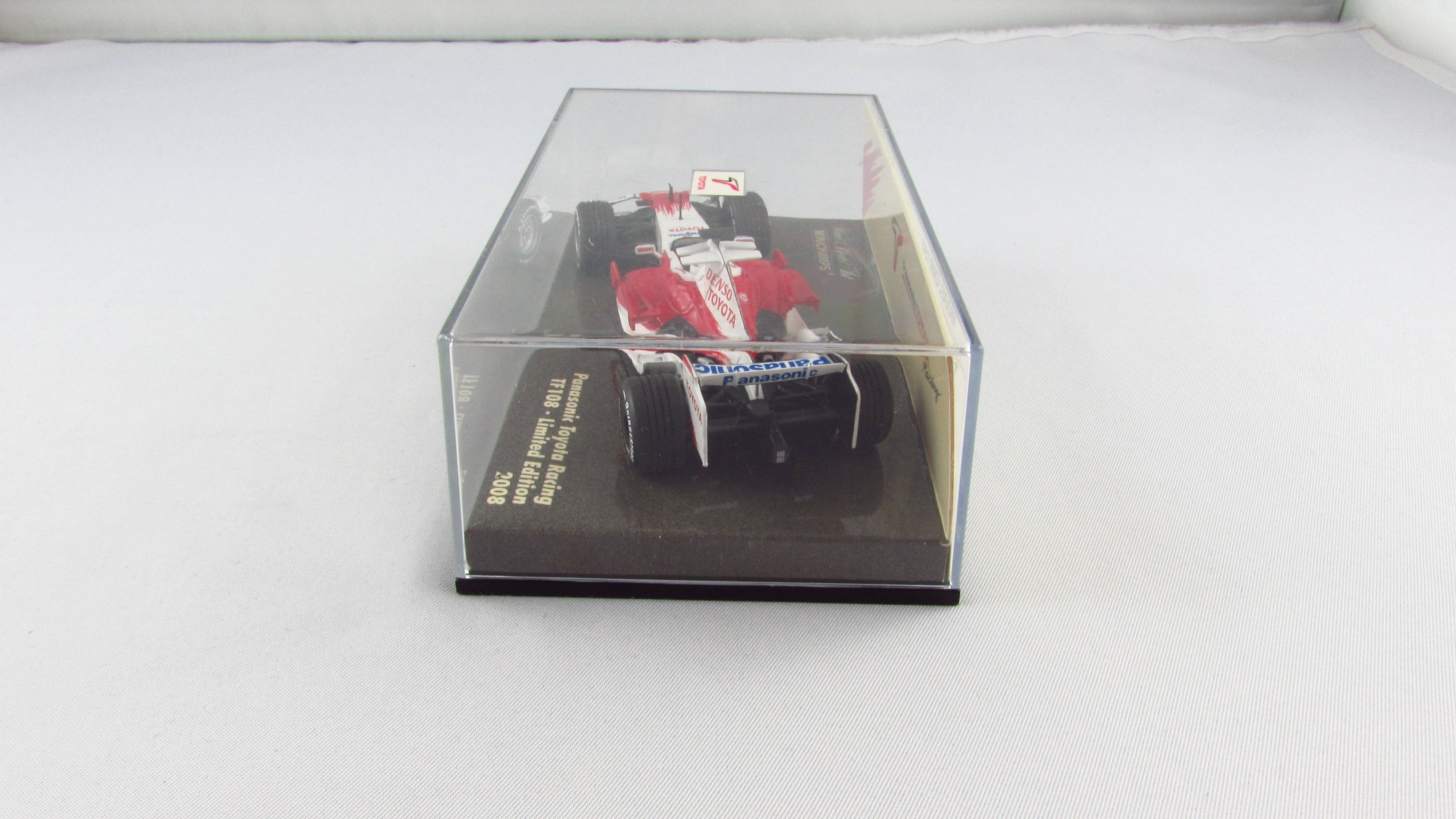 MINICHAMPS - Panasonic Toyota Racing TF108  F1 Formuła 2008 Model 1:43