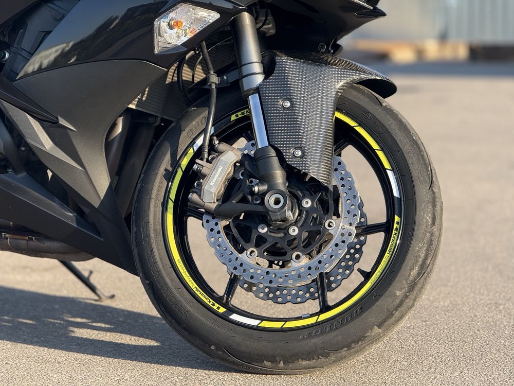 Kawasaki Ninja ZX-10R (ZX1000)