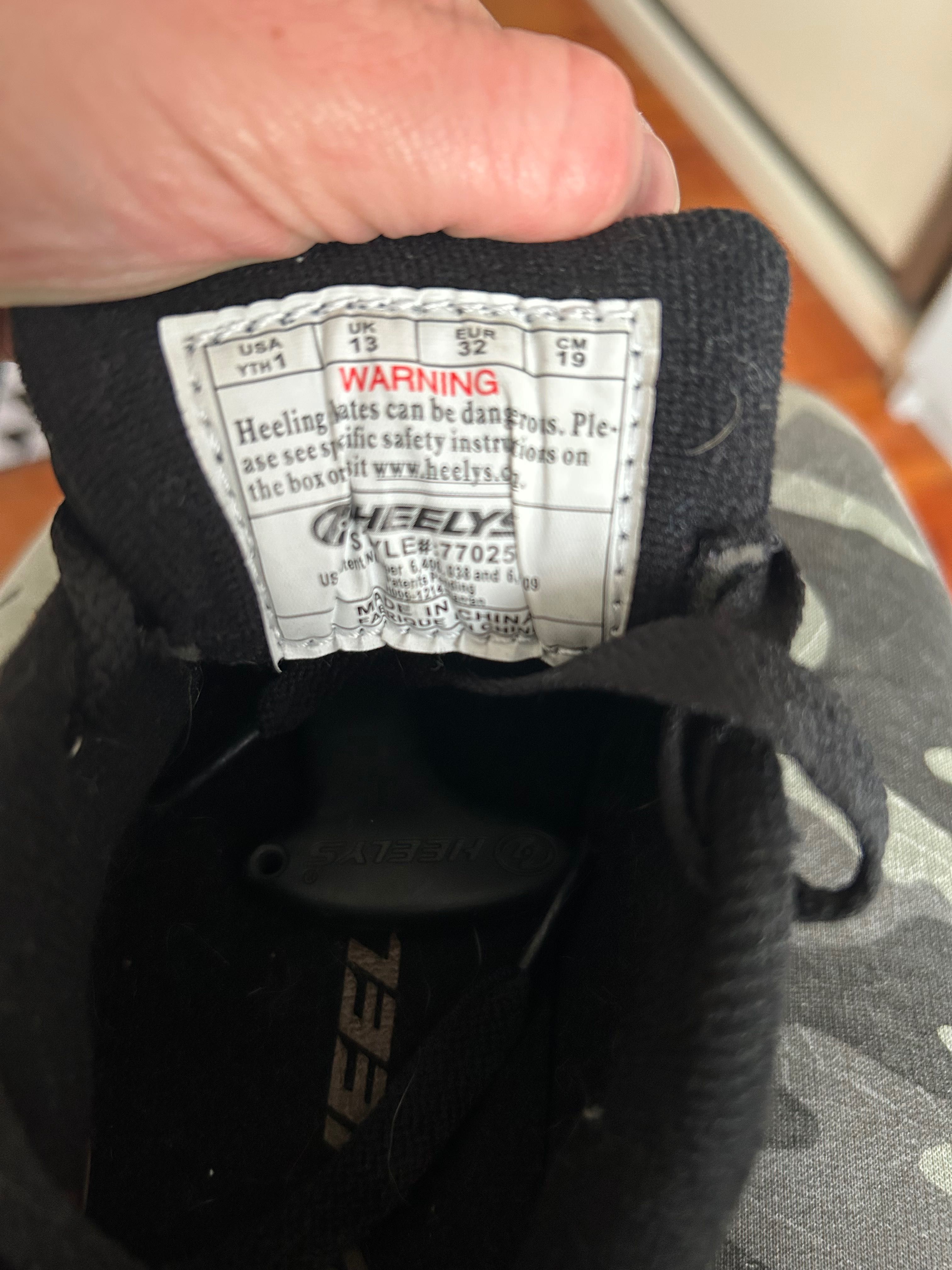 Buty na kółkach Heelys