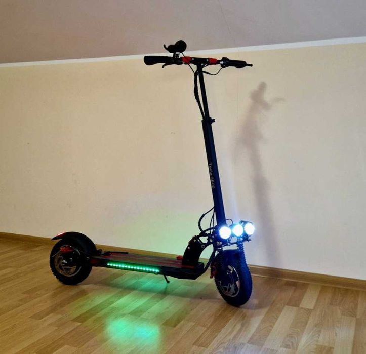 Електросамокат Tesla 3800 з сидінням