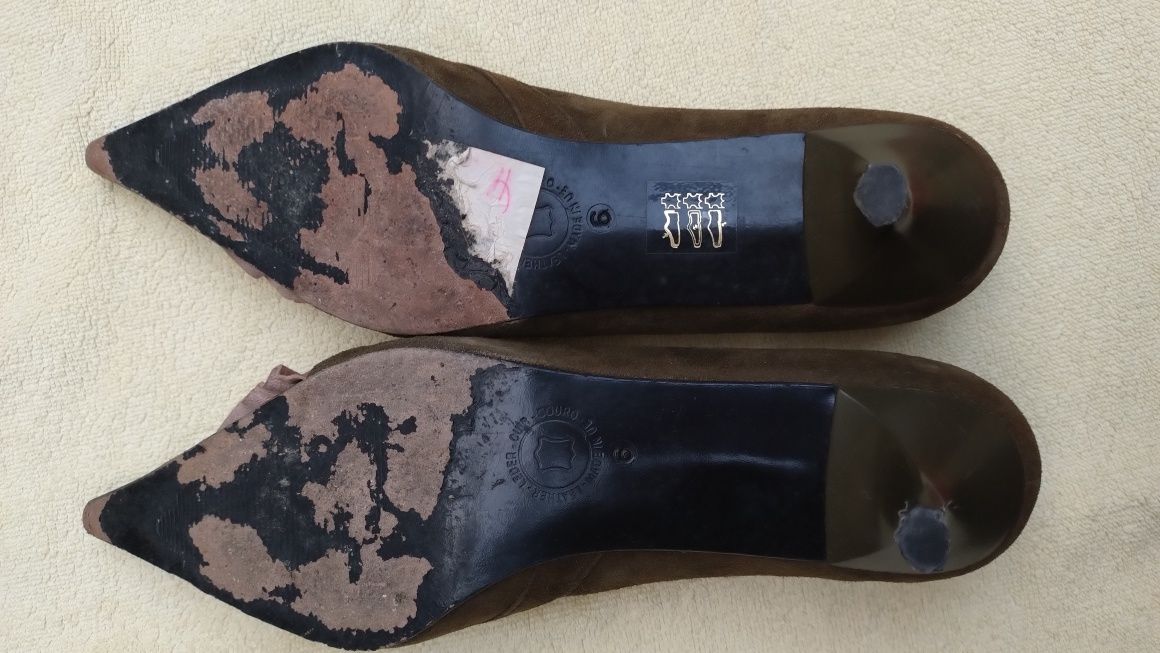 Sapatos de salto alto