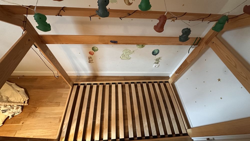 Lóżko domek w bardzo dobrym stanie