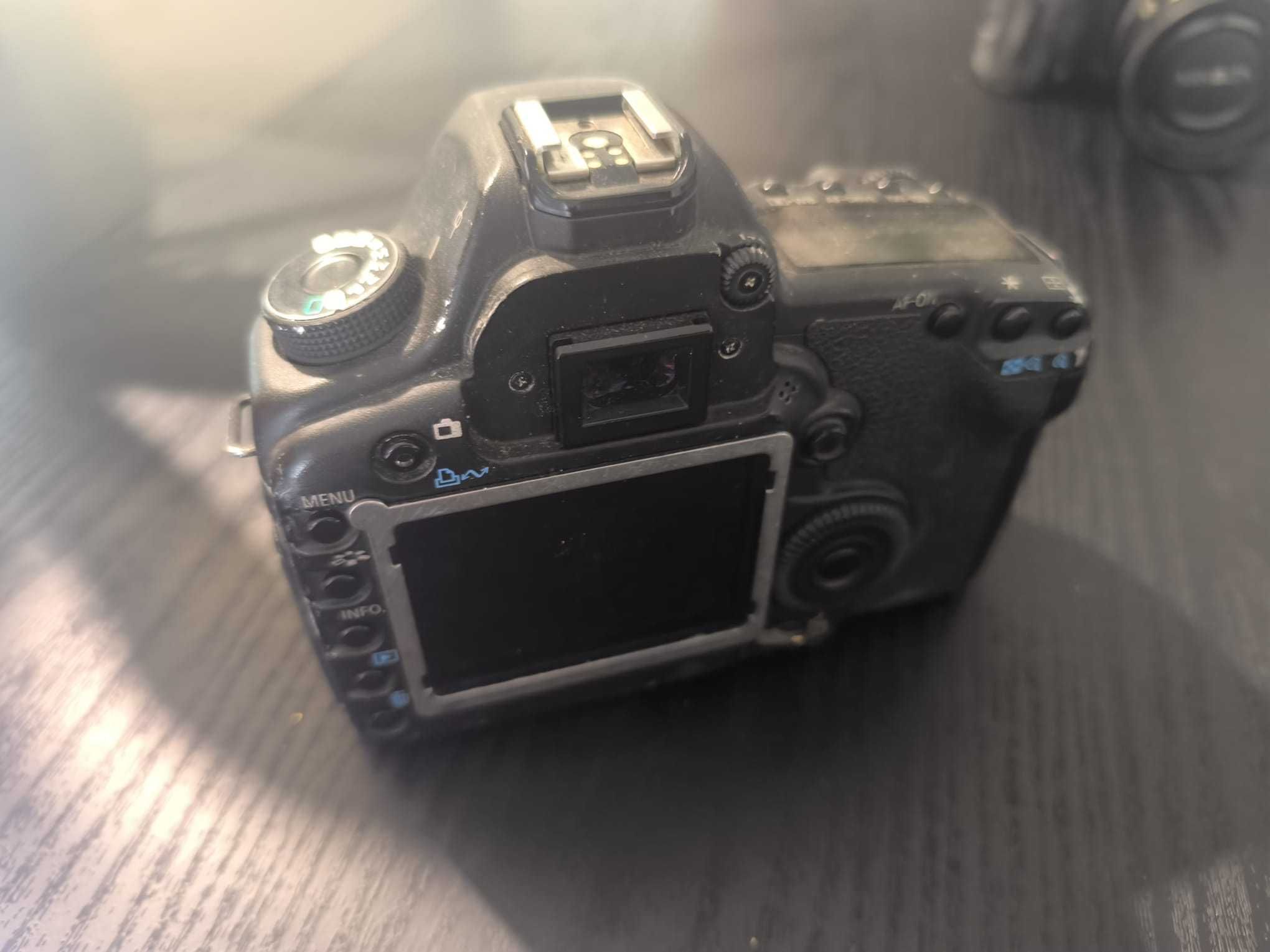 Canon EOS 5D Mark II – 100€