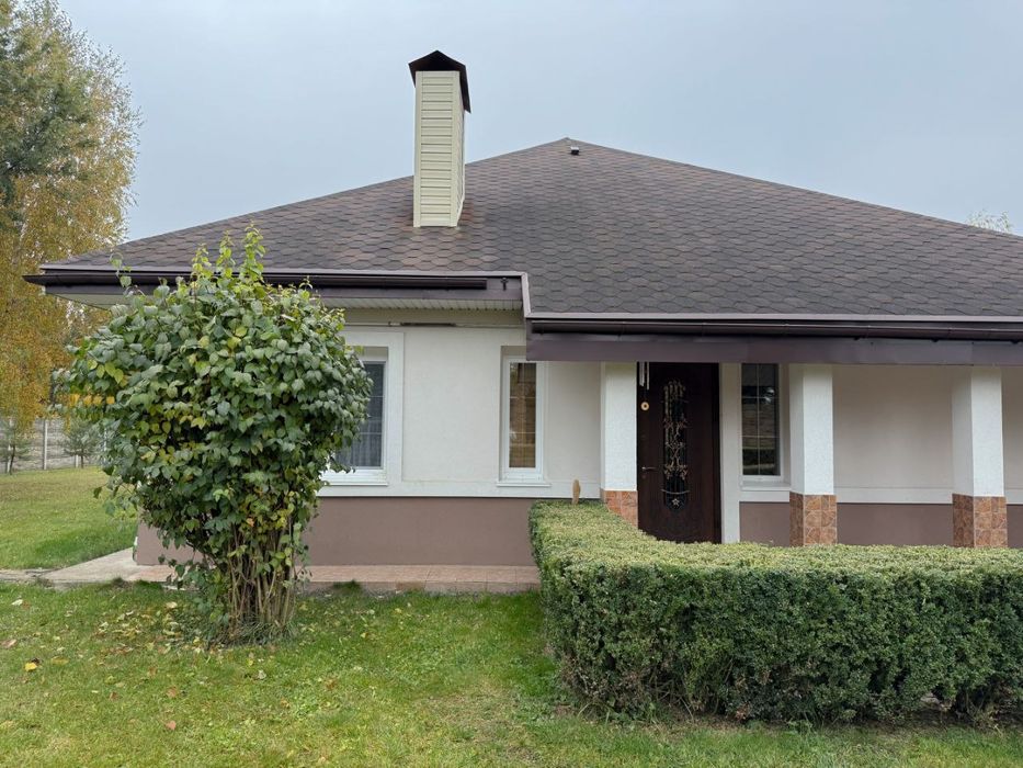 Будинок з ремонтом біля Рівного