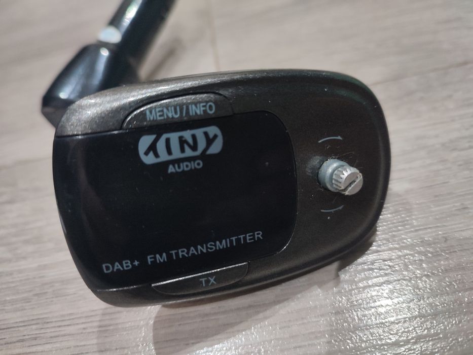 Радіо автомобільне Tiny Audio C5 DAB + FM передавач