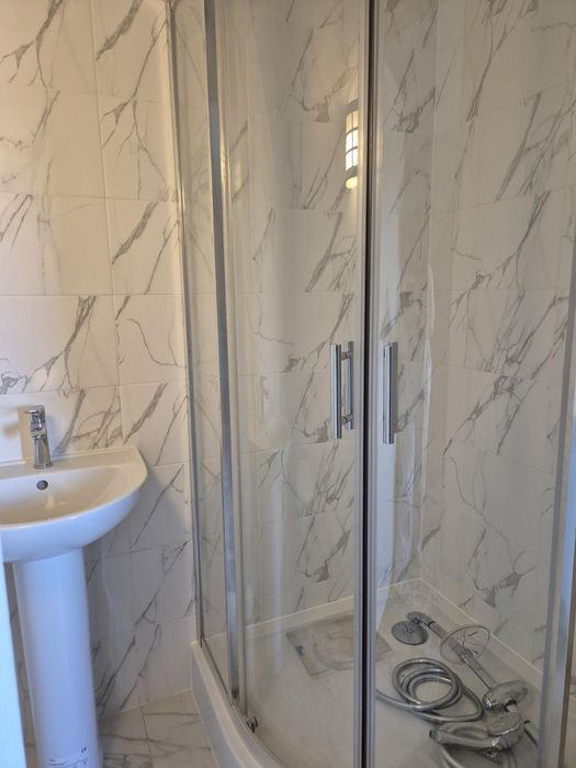 Автономний будинок для великої сім'ї в тихому місці++бізнес