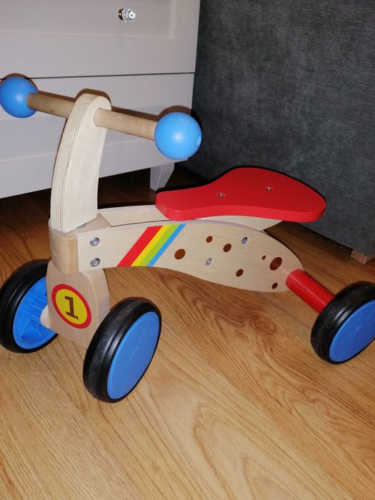 Drewniany rowerek biegowy