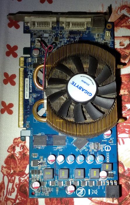 Gigabyte GeForce 9800 GT 256-bit GV-N98TOC-1GH 1GB