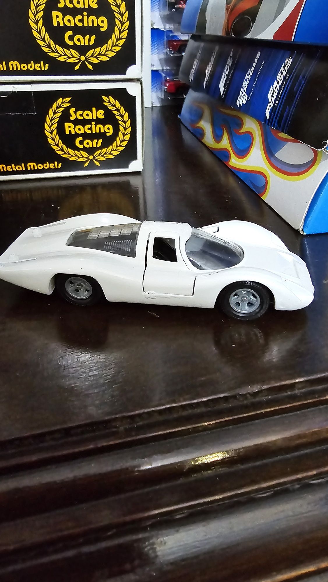 Miniatura Porche sólido