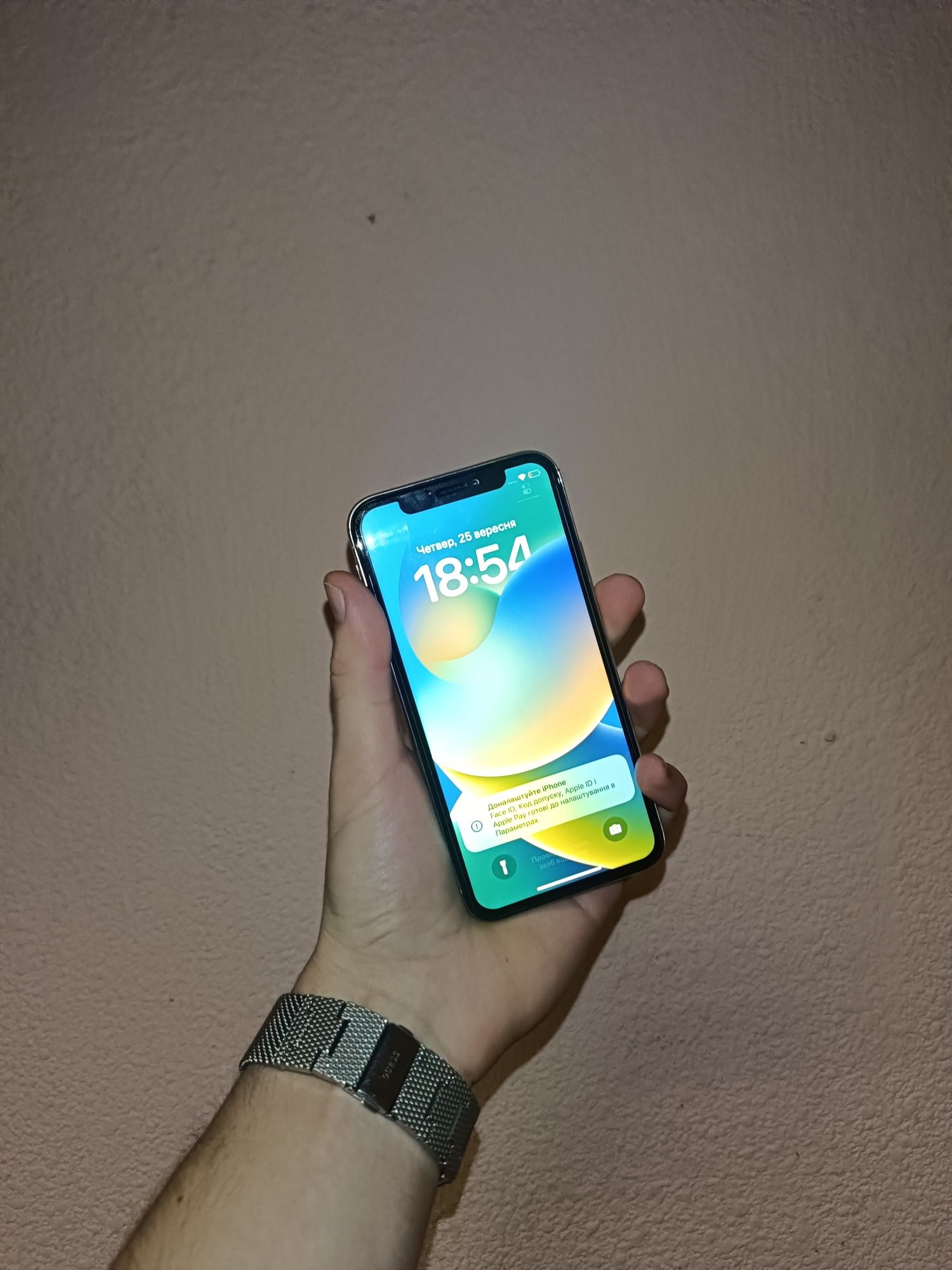 iPhone x 64gb r-sim