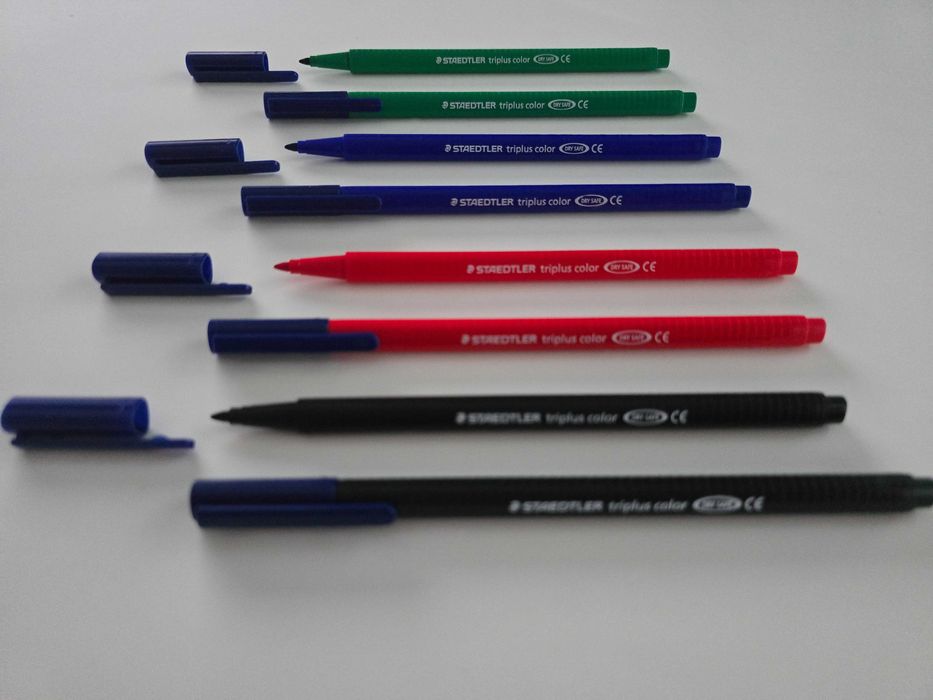 Staedtler Triplus, zestaw 48 szt. długopisy cienkopisy mazaki ołówki