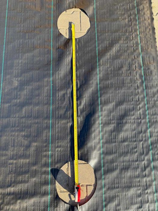 Agrotkanina z otworami 110g wieloletnia Borówka agrowłóknina tuje 100m